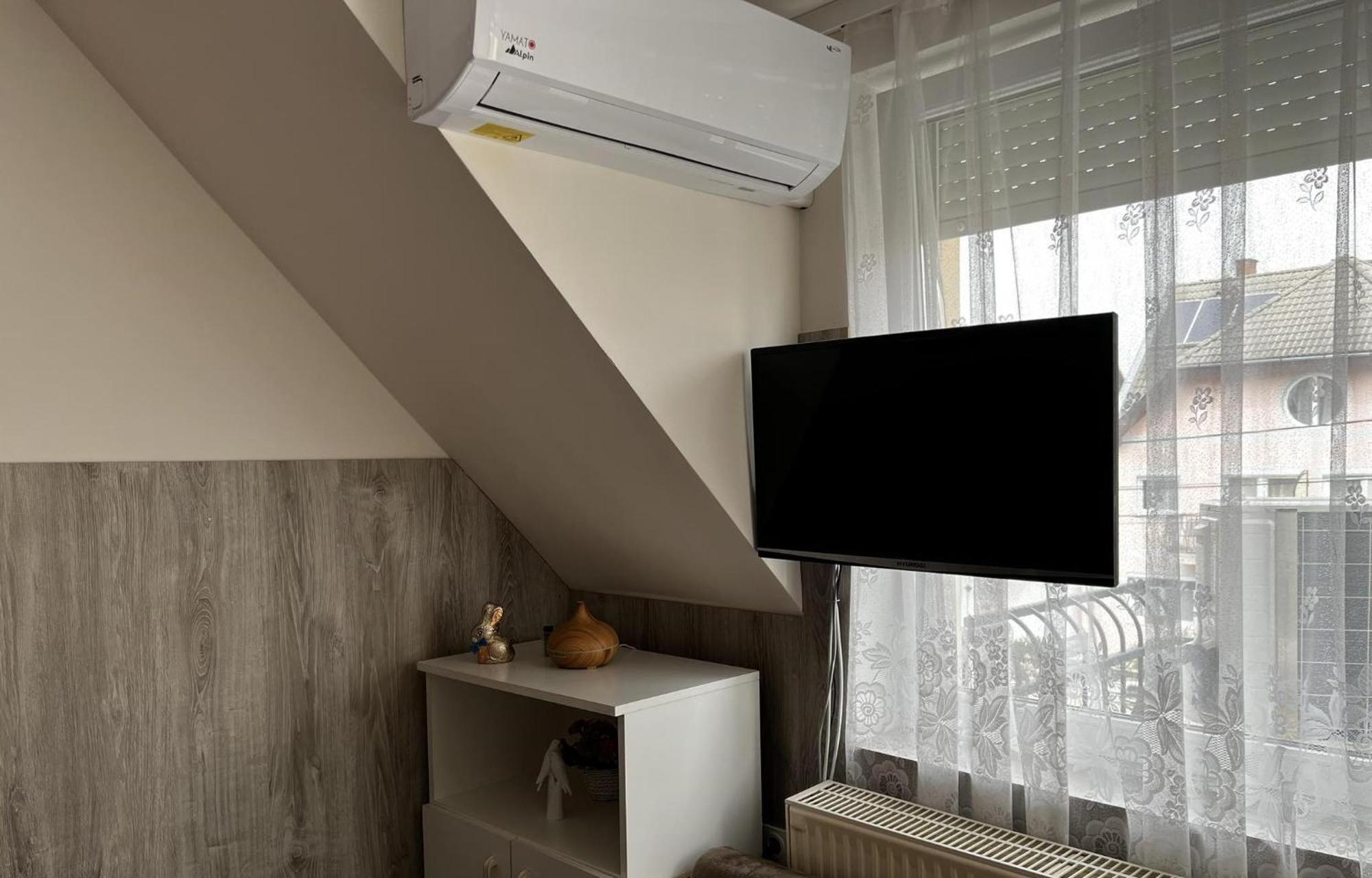 Apartment Revesz ハルカーニャ エクステリア 写真