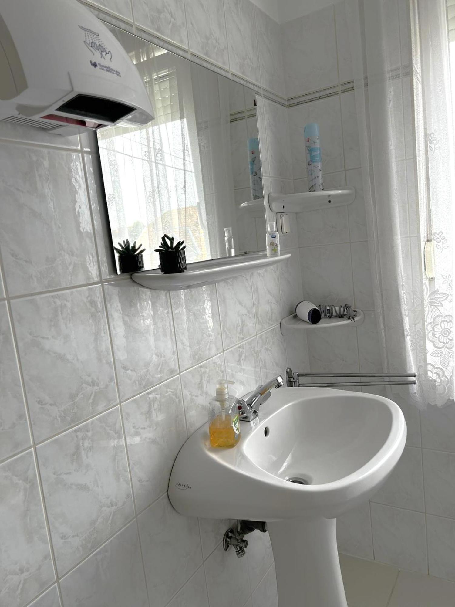 Apartment Revesz ハルカーニャ エクステリア 写真