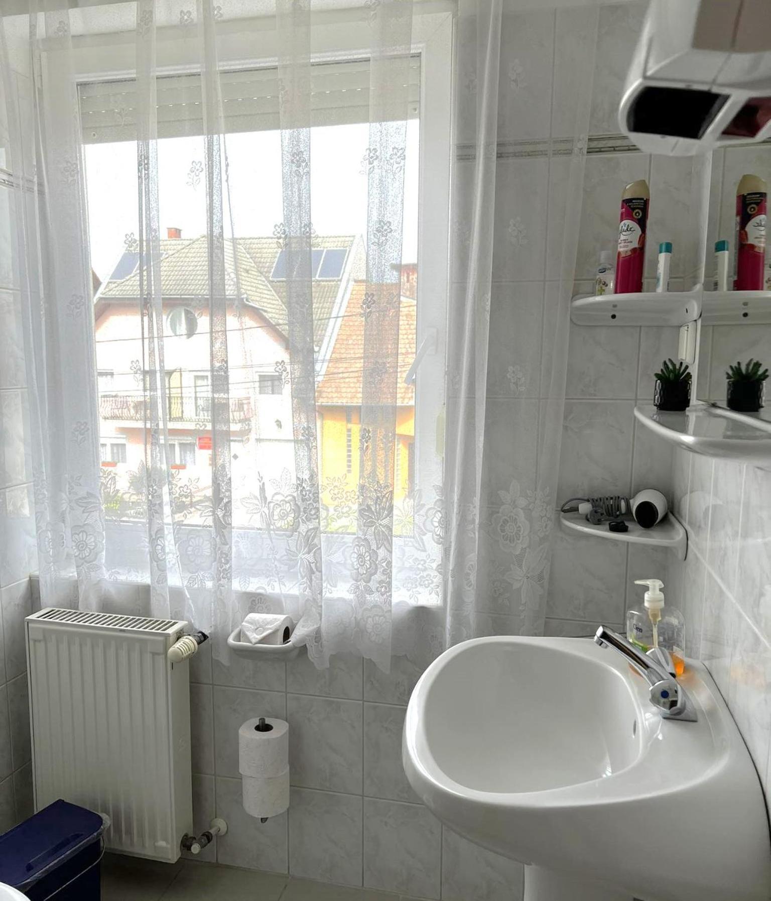 Apartment Revesz ハルカーニャ エクステリア 写真